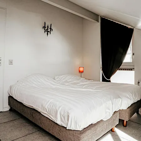 Hébergement de vacances Gorgeous In With House Sea View